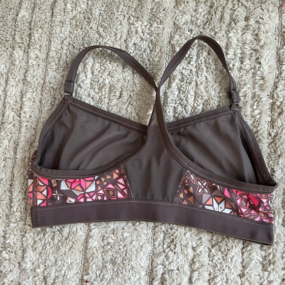 Pink Floral Pattern Legging and Sports Bra Set - Picture 4 of 9